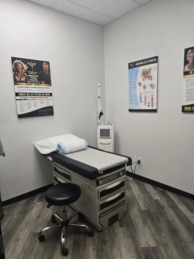 VidaVital Medical clinic examination and treatment room